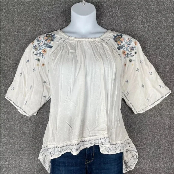 Knox Rose Boho Short Sleeve Embroidered White Blouse - Picture 2 of 16